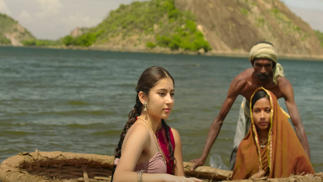 Aazhi Mazhai Kanna Lyrics in Tamil