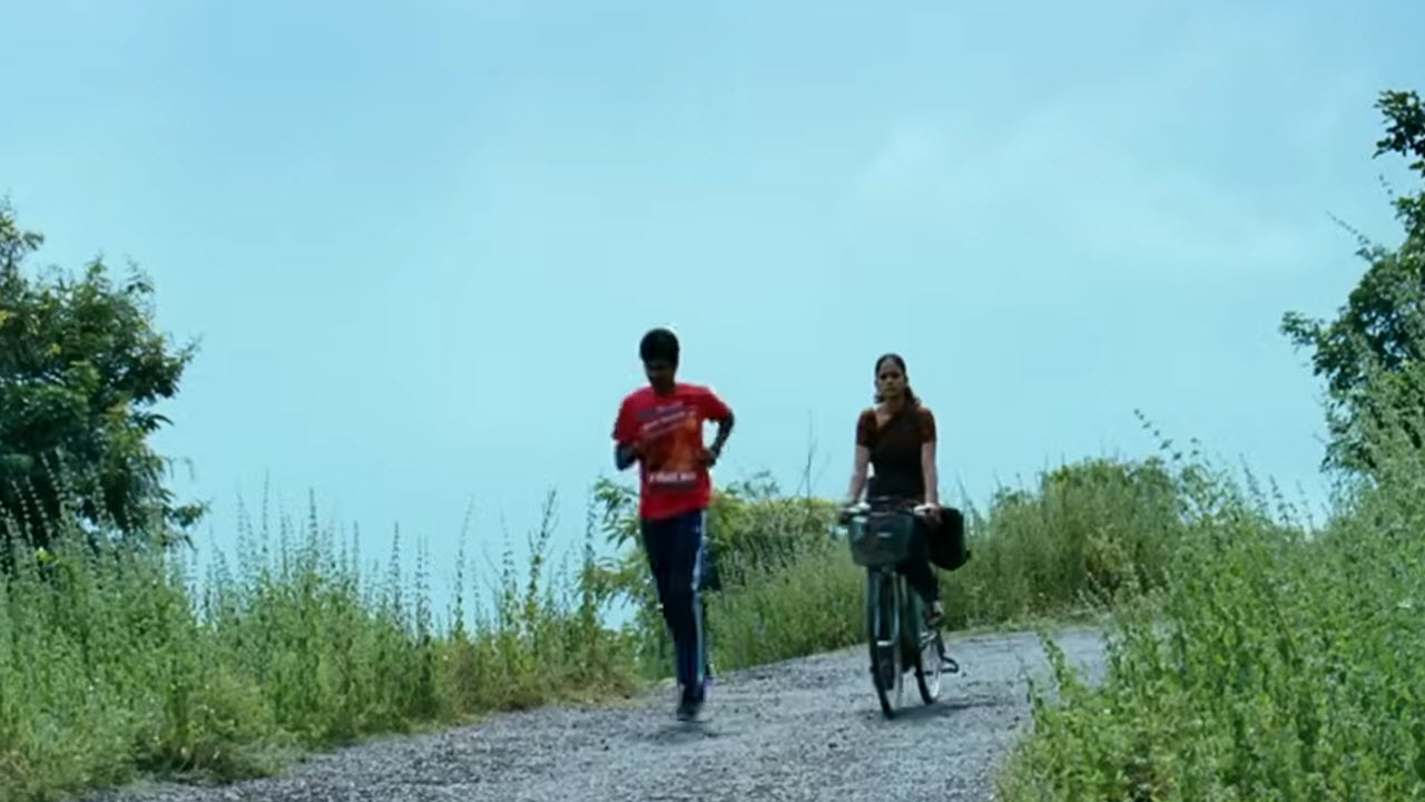 Ethir Neechal Adi Lyrics in Tamil