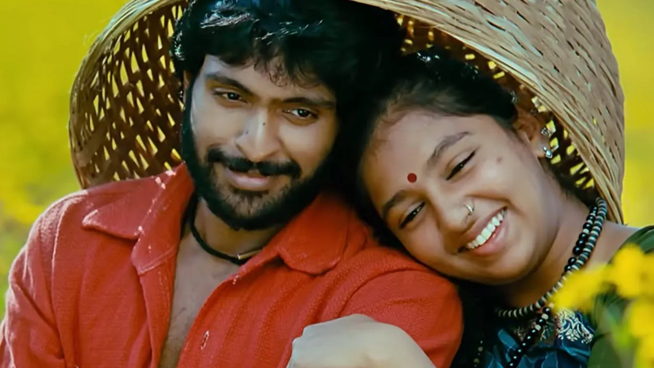 சொல்லிட்டாளே அவ காதல