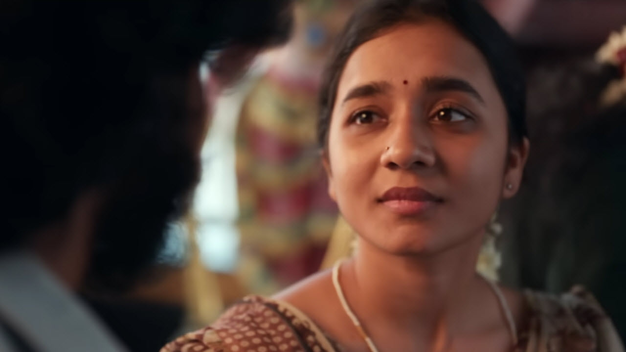 Neelothi Lyrics in Tamil