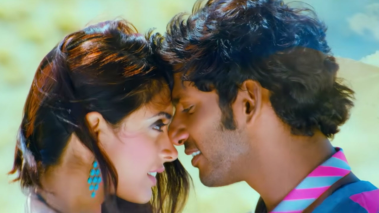 ஒரு புன்னகைதானே