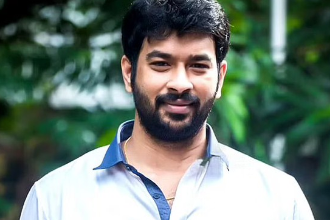 Vivek Lyricist
