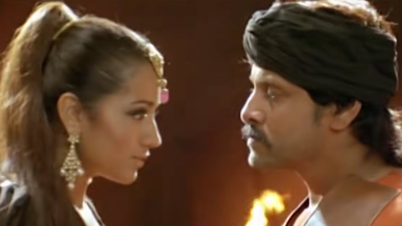 Siru Paaravaiyaale Lyrics in Tamil