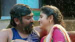 Azhagazhaga Lyrics in Tamil