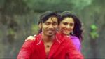 Minnalgal Koothadum Lyrics in Tamil